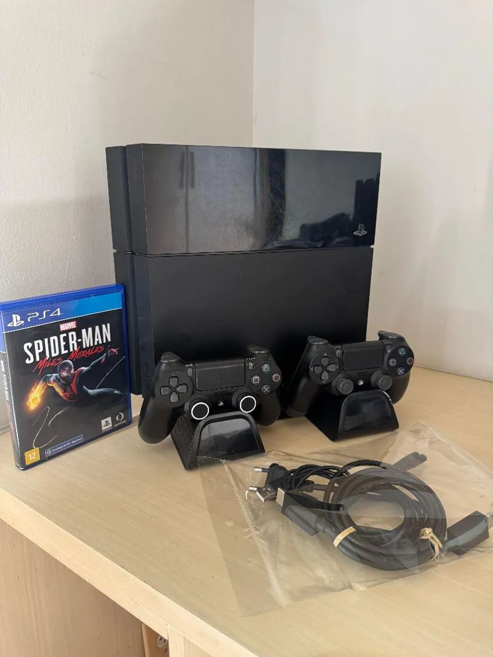 PlayStation 4 com Jogo Spider-Man: Miles Morales e Base multifuncional  - Foto 4