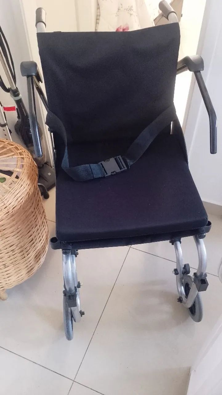Cadeira de Rodas  Confortável - Foto 4