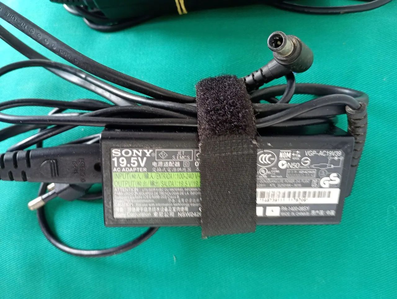 Carregador Original Sony 19.5V por 50 reais cada  - Foto 3