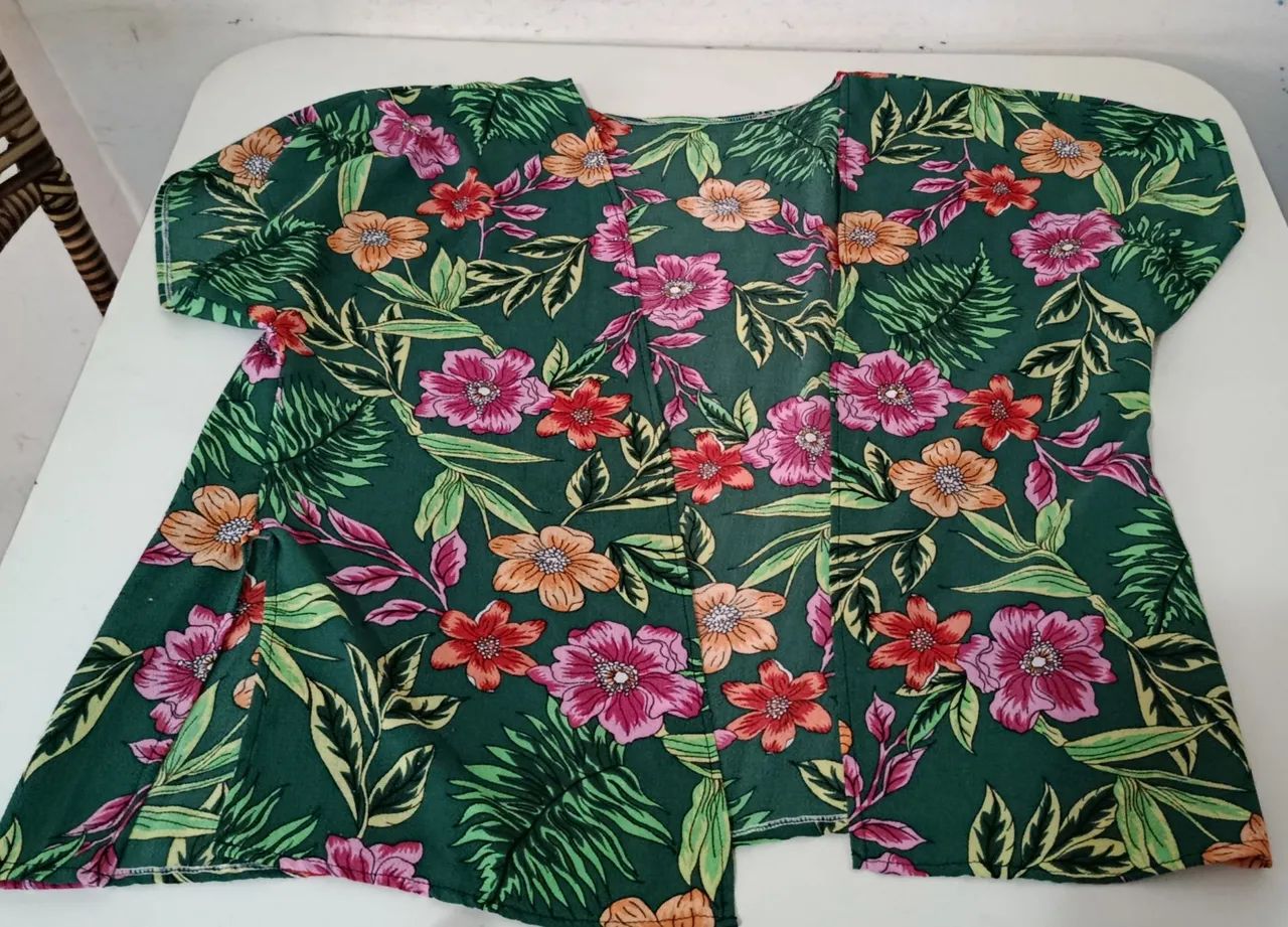 Vendo cardigã e cropped novos - Foto 4