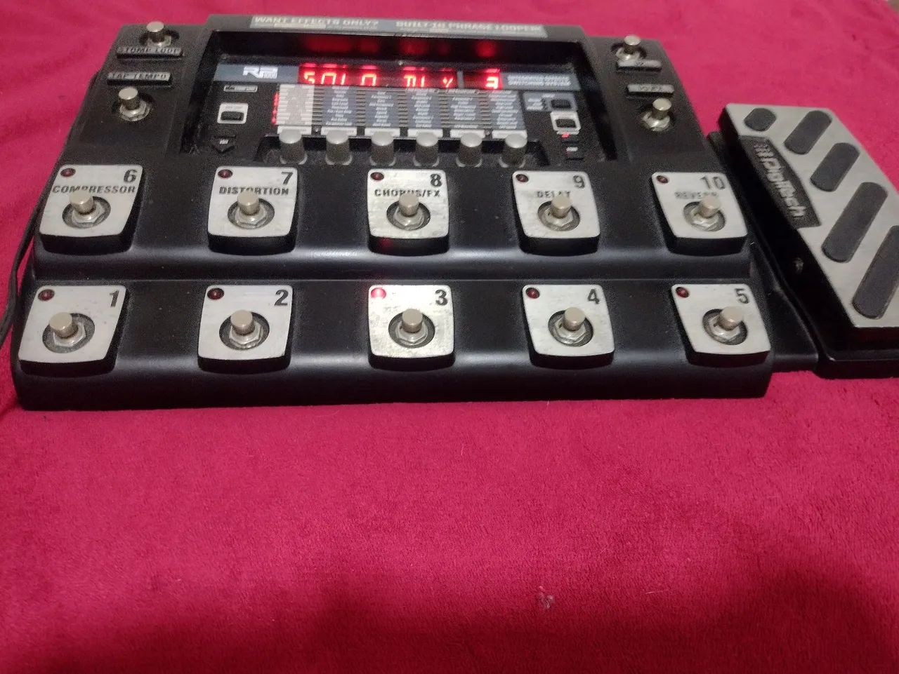Pedaleira Digitech RP100