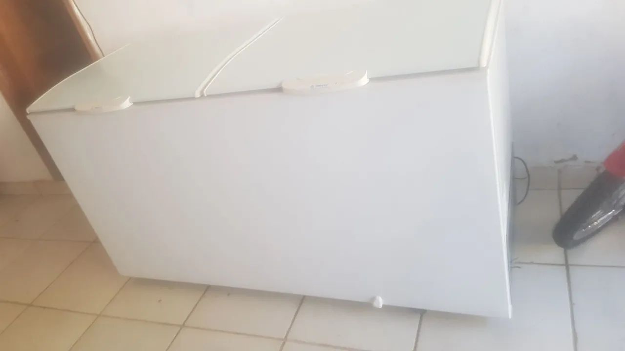FREEZER DE 2 TAMPAS SEMINOVO - Foto 2