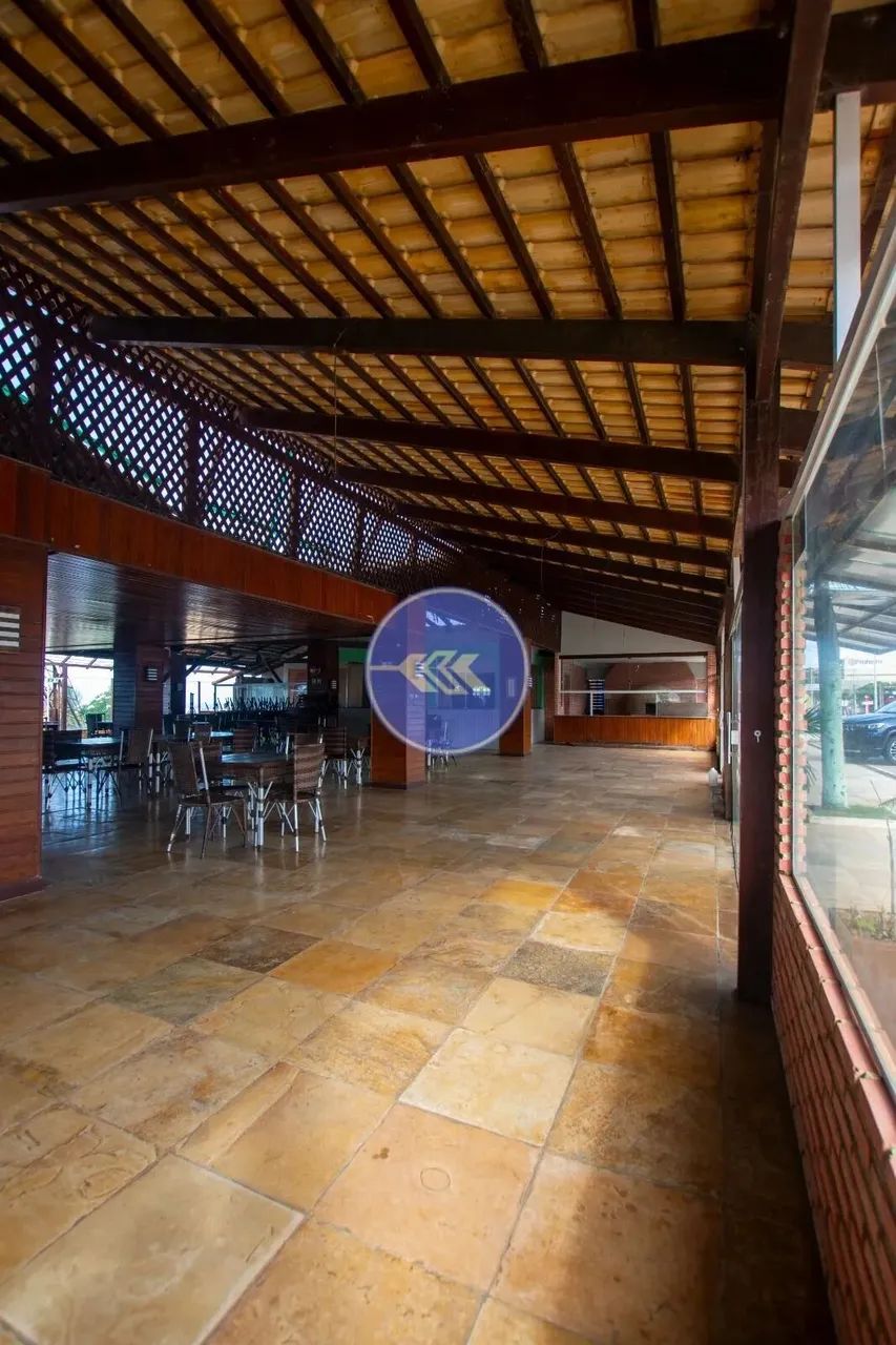 Ponto comercial em avenida principal no Porto das Dunas - Foto 9