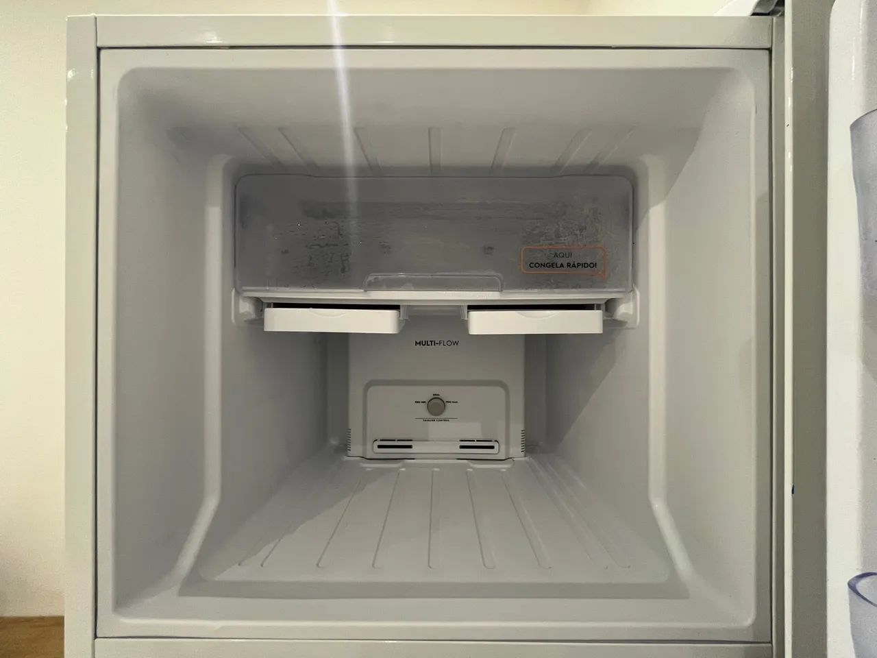 RETIRADA IMEDIATA - Geladeira Continental Duplex Branca - Foto 2