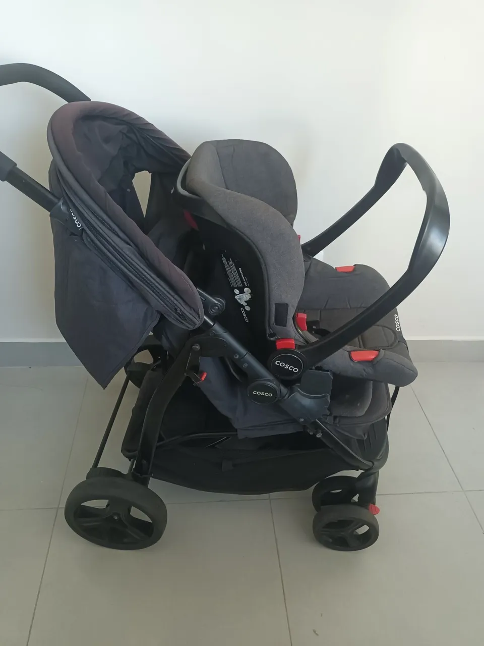 Carrinho de Bebê Cosco