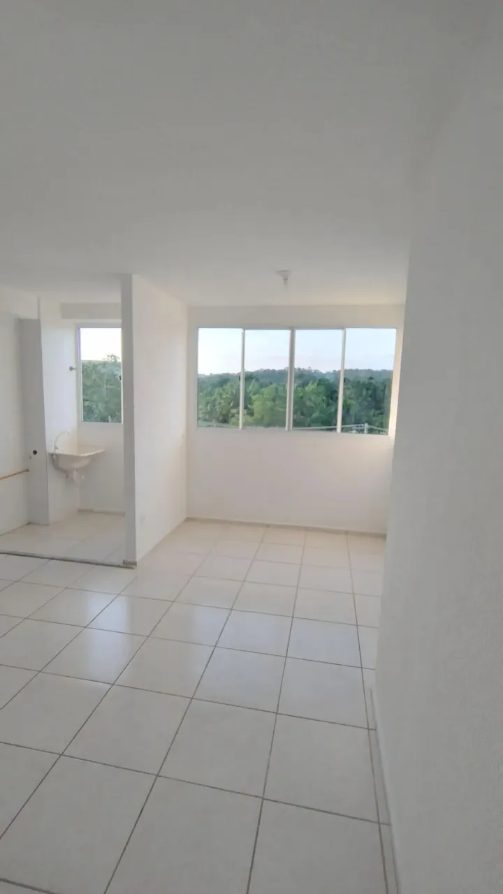 Apart. Novo,2 Quartos,4º Andar, Água e Condomínio incluso, caução parcelado