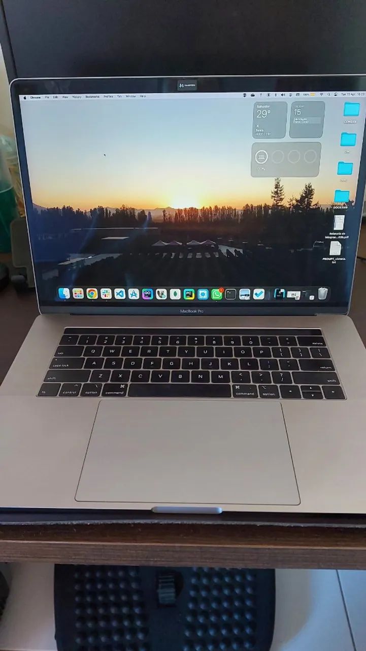 MacBook Pro 15 - i9, 16GB RAM, 512GB SSD (2019) - Ótimo estado