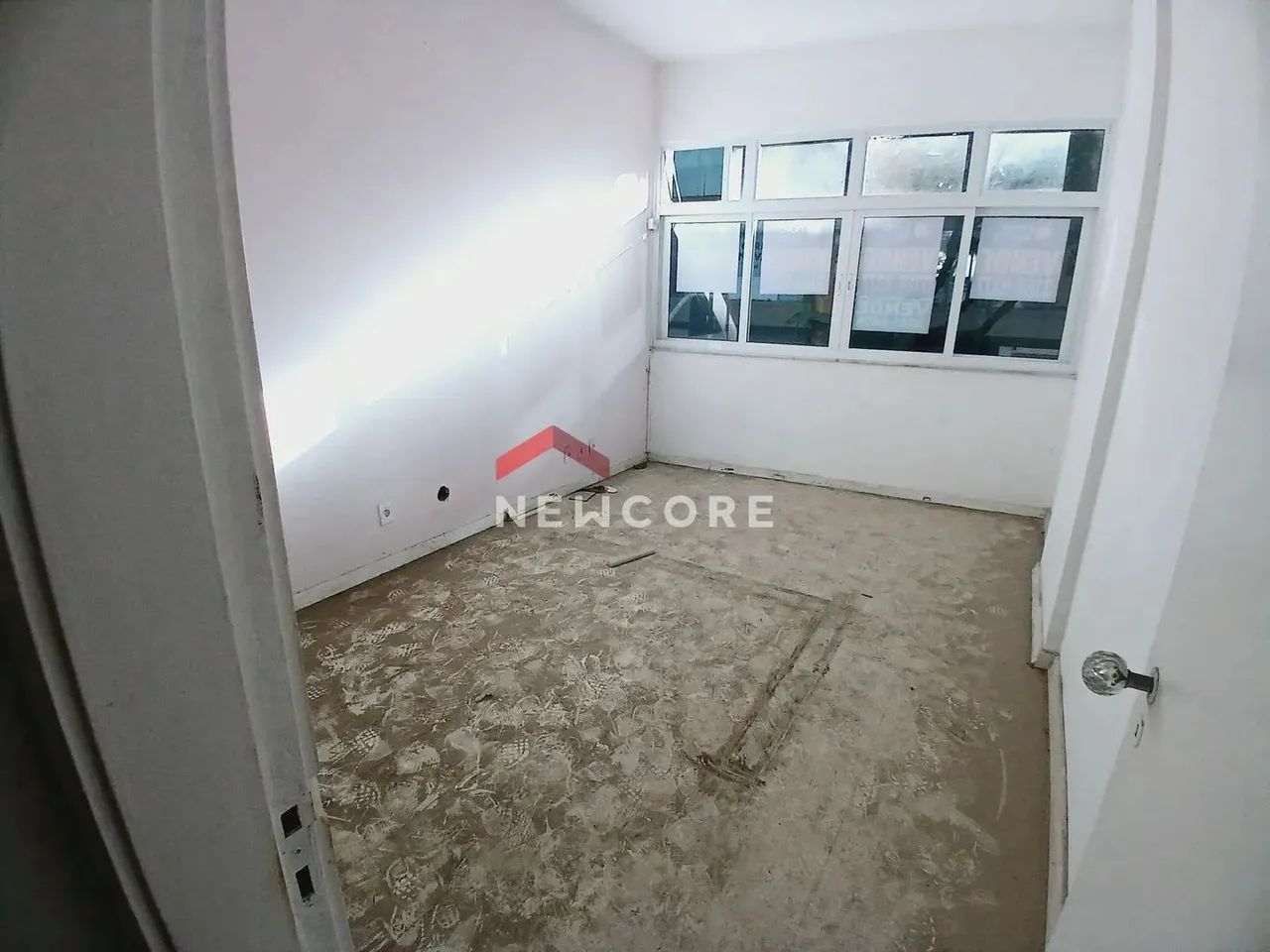 Sala comercial em Rua Almirante Pereira Guimarães - Leblon - Rio de Janeiro/RJ