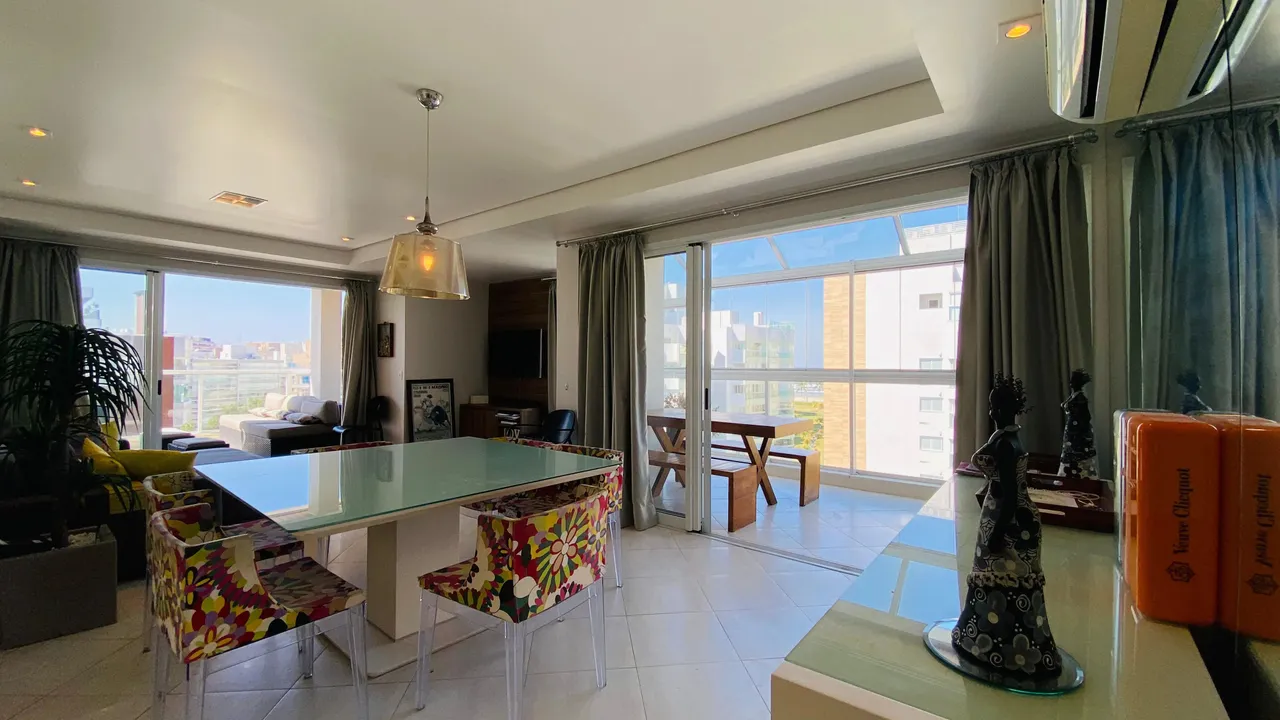 COBERTURA PARA LOCAÇÃO ANUAL, COM 3 DORMITÓRIOS, 114M2, NA RIVIERA DE SÃO LOURENÇO/ BERTIO