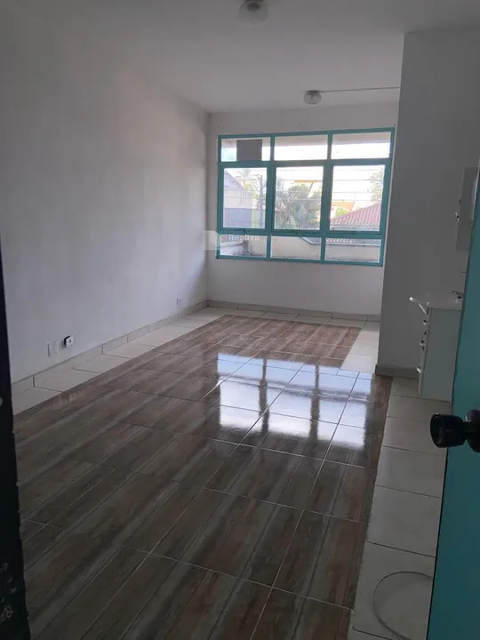 Sala para alugar em Taubaté, Centro, com undefined m²