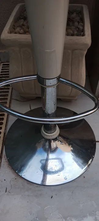 Vendo Banqueta branca  - Foto 3