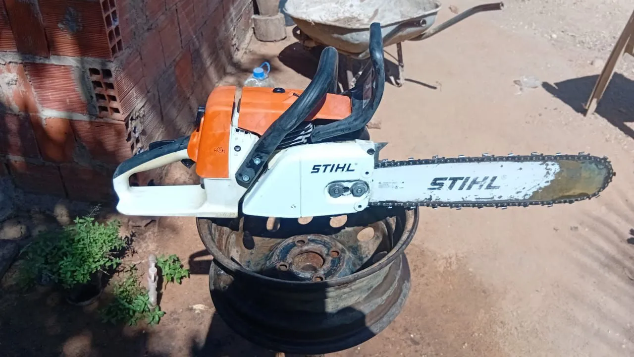 Motosserra Stihl - Potência e Eficiência para Seus Projetos!