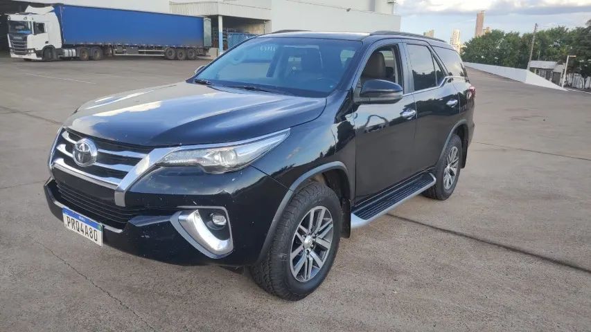 SW4 SRX - 2017/18 diesel 4x4 5L - carro família muito bem cuidado - Foto 3