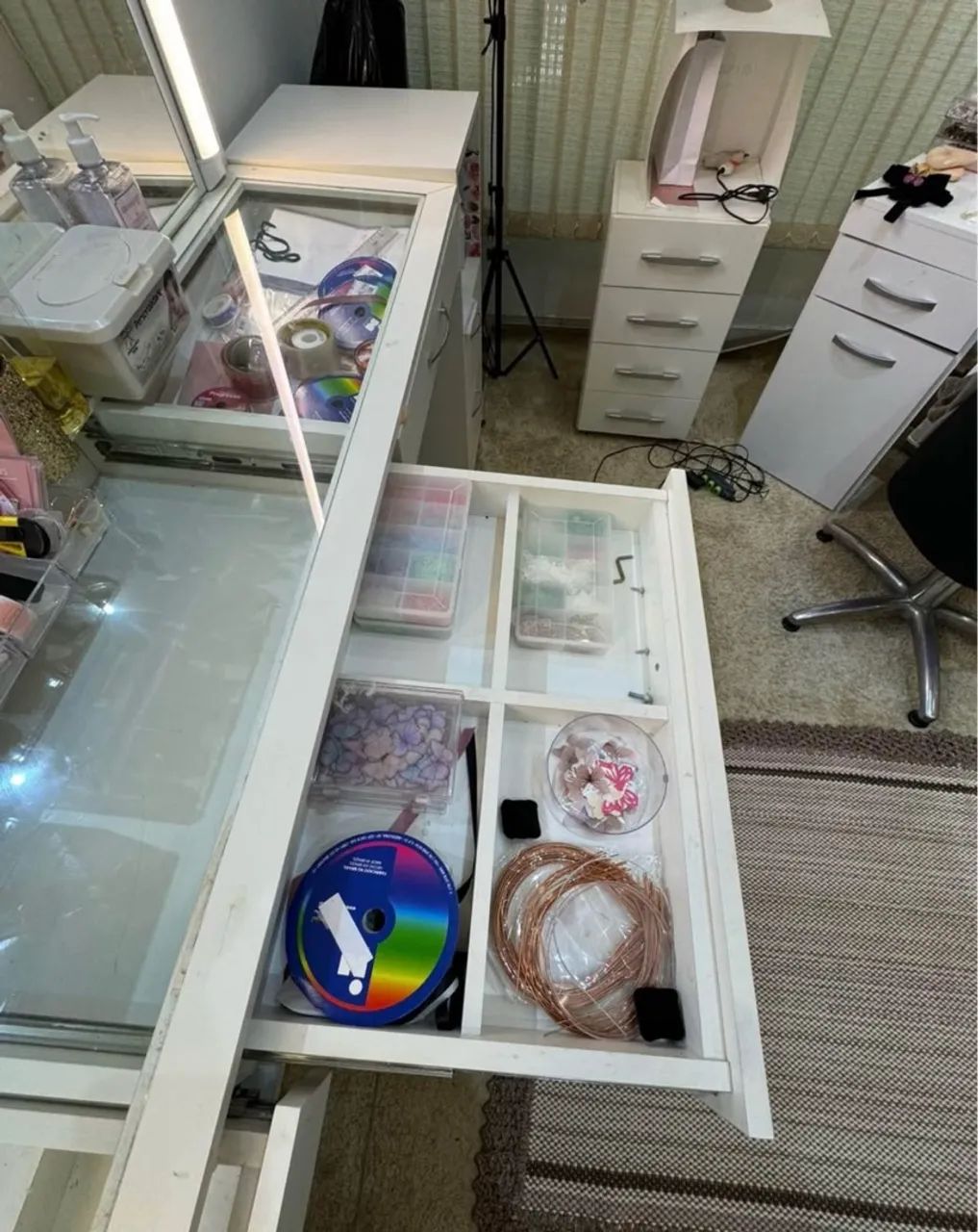 Bancada em MDF com cadeira 64363877821185124