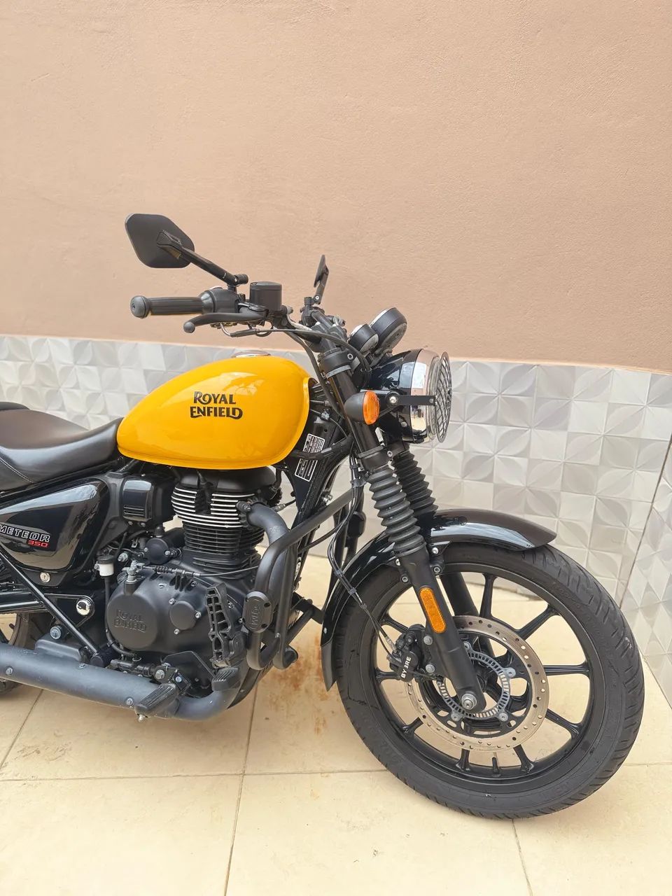 Modified Classic 350 Meteor Royal Enfield Meteor 350 On-Road Price