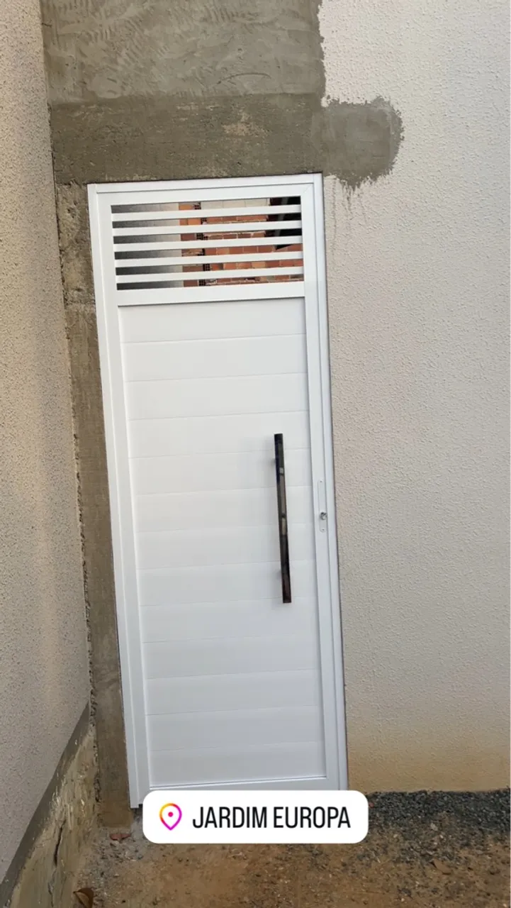 Portão alumínio