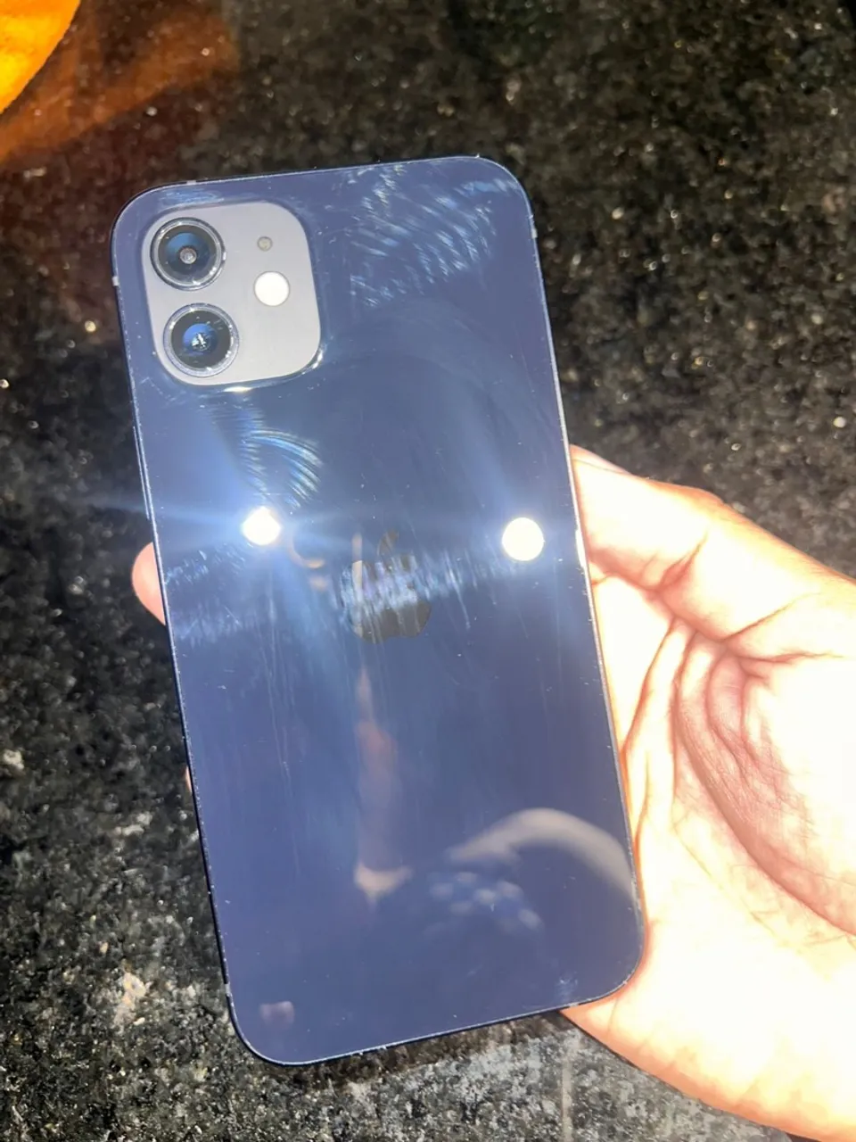 Vendo IPhone 12 64g original sem marcas de uso