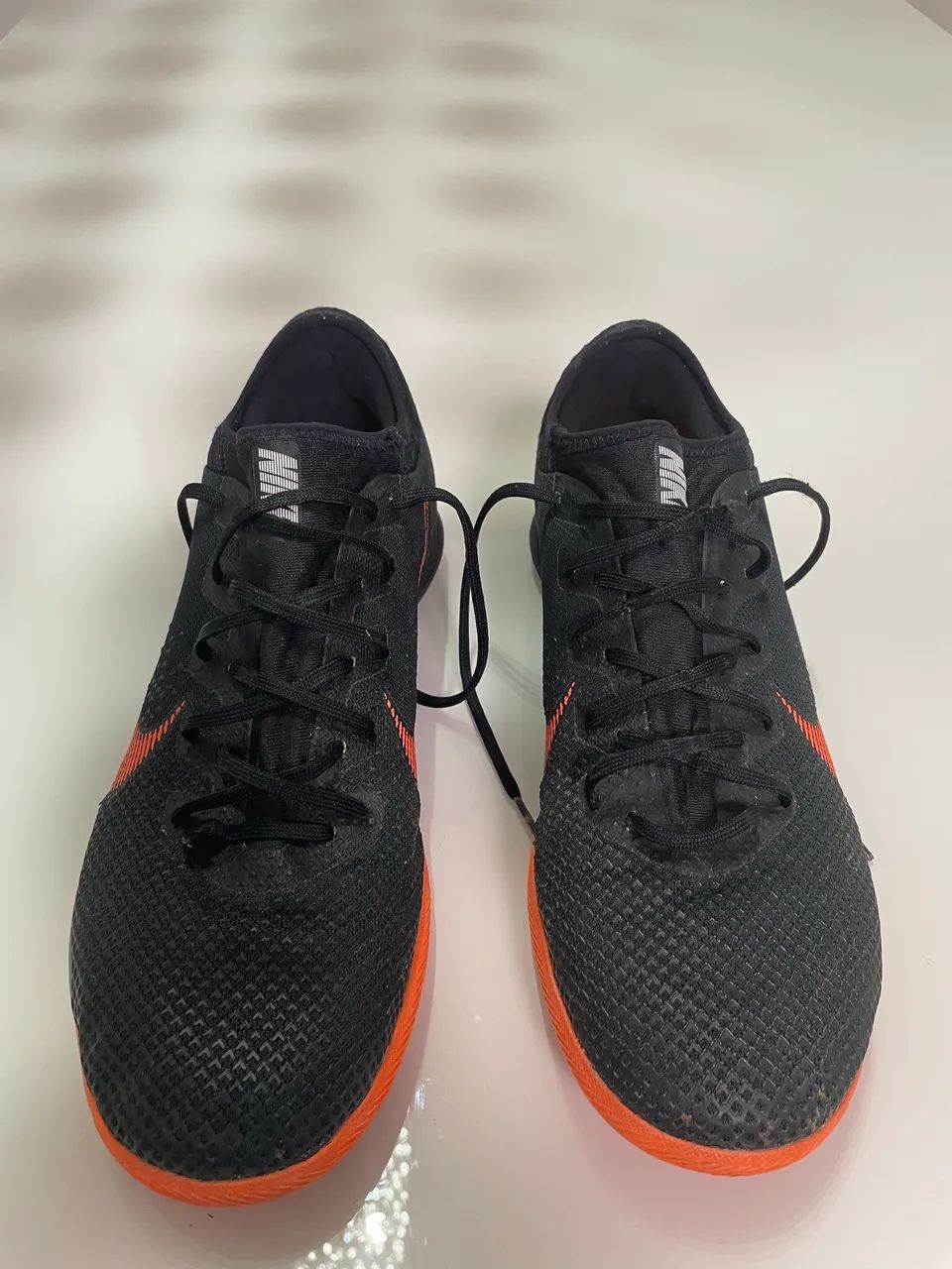 Tênis Chuteira Nike Mercurial VaporX 12 PRO IC Fast AF - Black/Orange - Foto 3