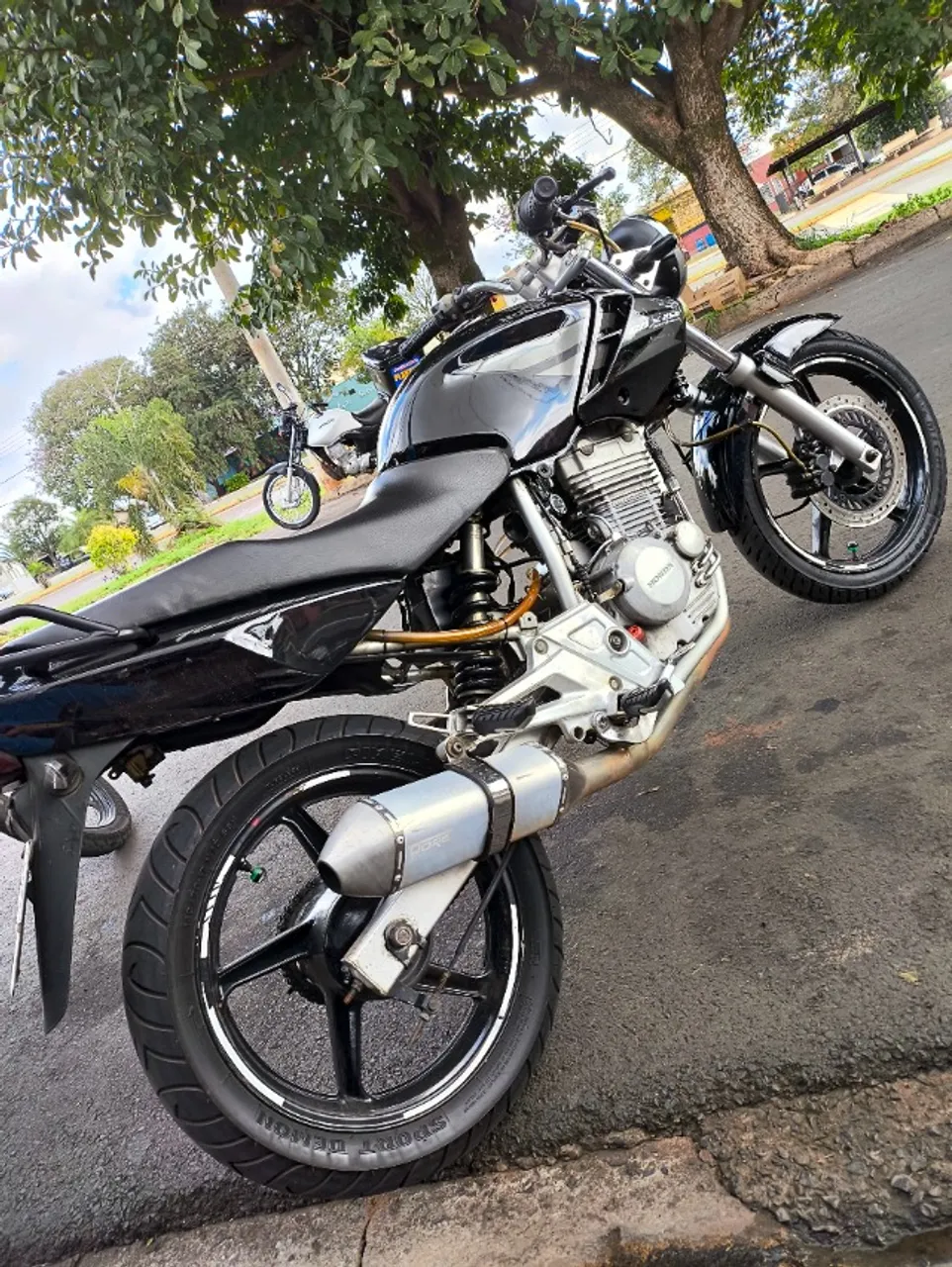 Honda Twister 2004