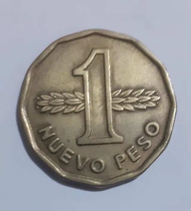 Lote 3 Moedas Uruguai - 10 Centésimos / 10 Pesos / 1 Nuevo Peso - Foto 4