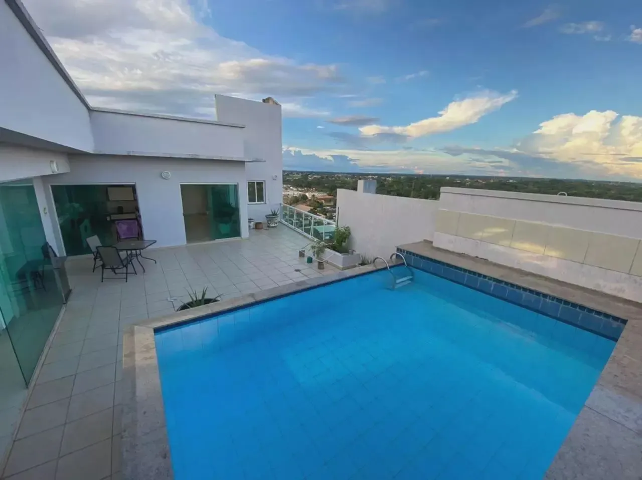 Cobertura à venda, 4 quartos, 3 suítes, Vilage Wilde Maciel - Rio Branco/AC