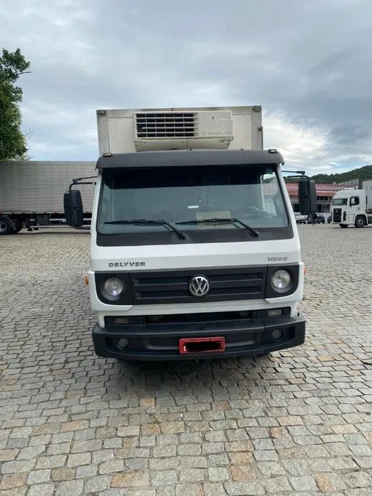 CAMINHÃO VW 10160 - FRIGORIFICO E BAÚ (separado)