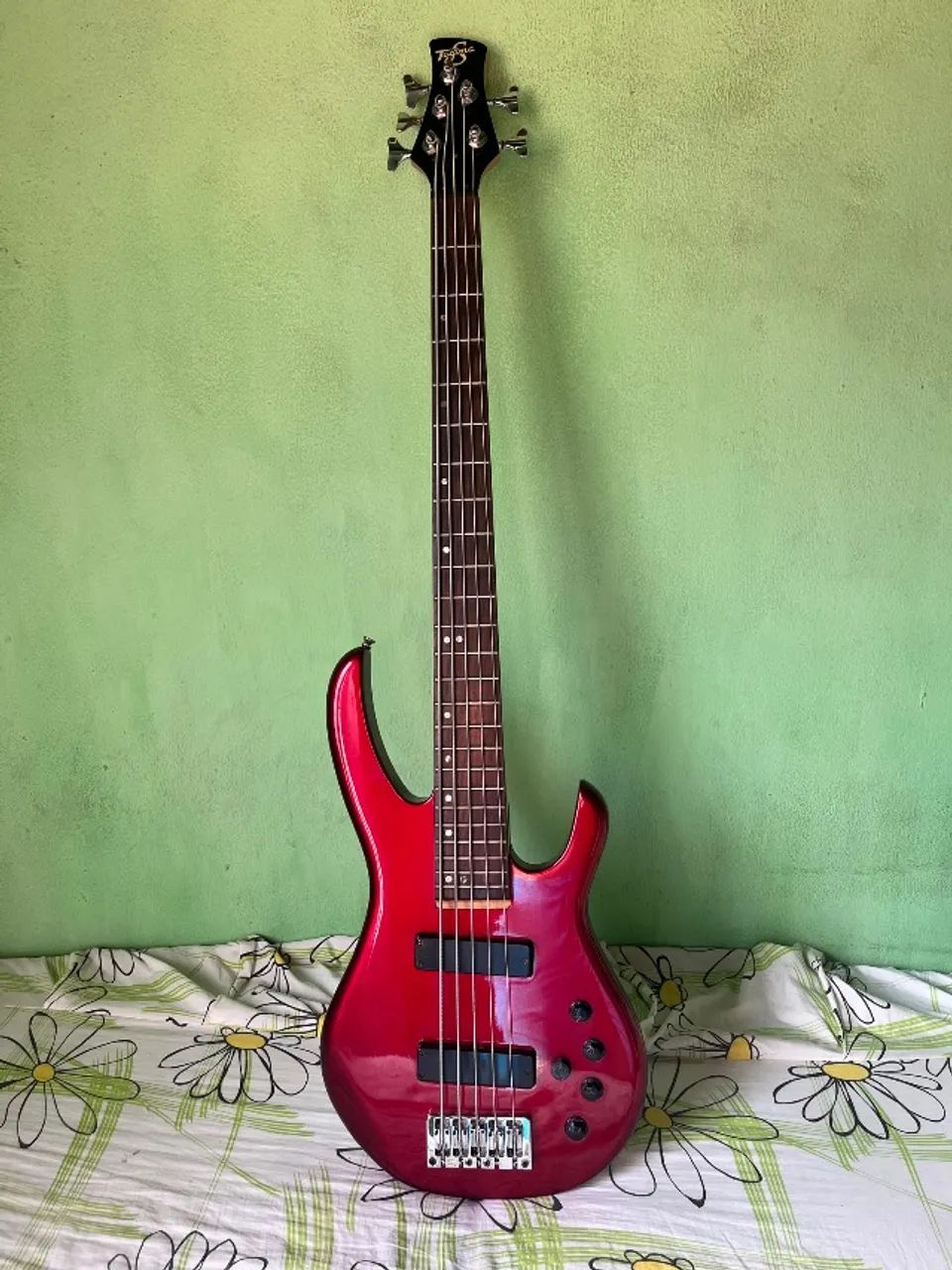 Contrabaixo Tagima 5 cordas - Vermelho64520825320323122