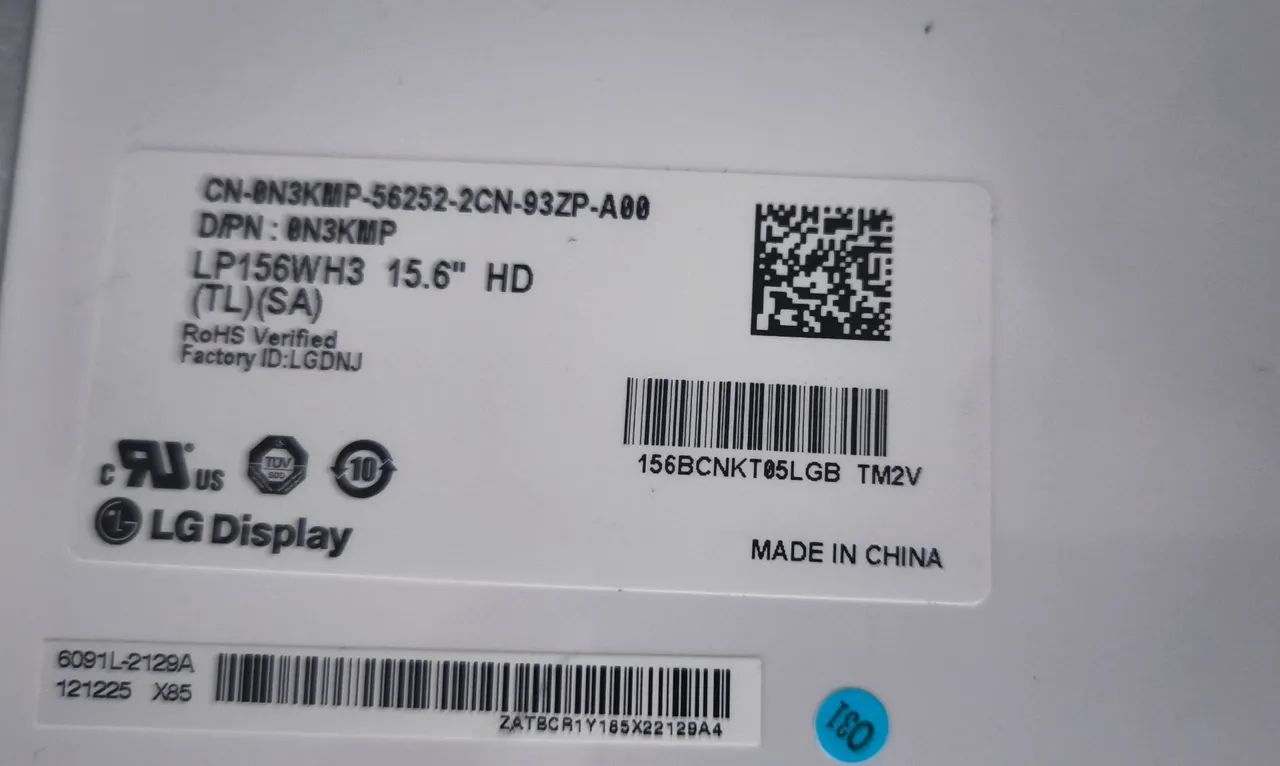 Tela LCD LG LP156WH3 15.6" HD com linhas verticais.