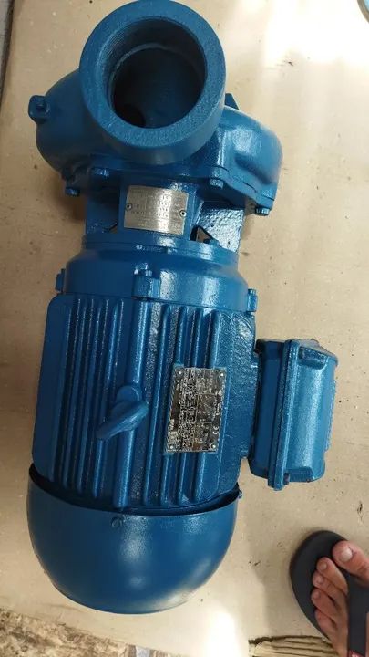 Bomba de água Weg 7,5cv - Foto 3