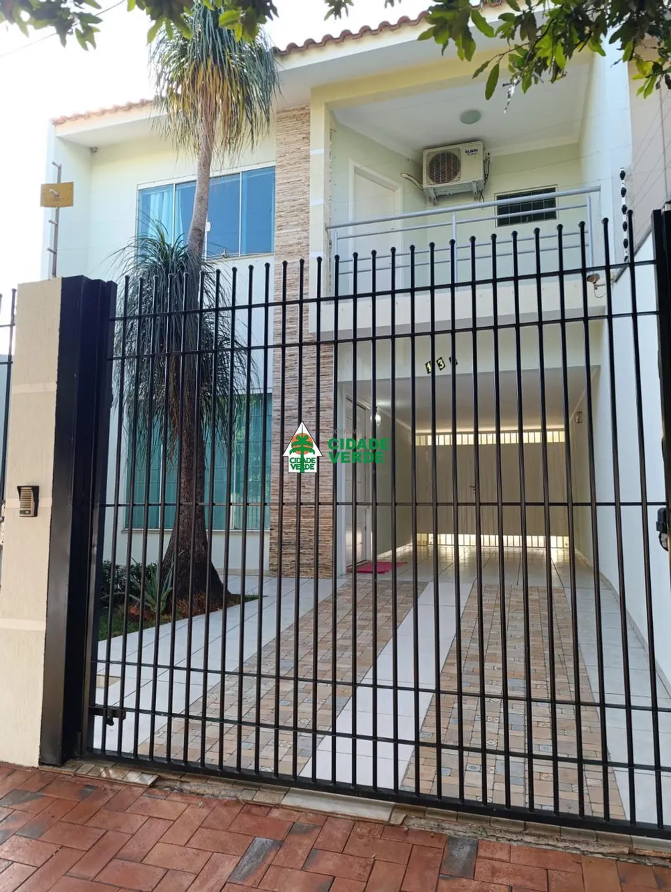 Sobrado para alugar em Maringá, Jardim Novo Horizonte, com 3 quartos (1 suíte), com 173 m²