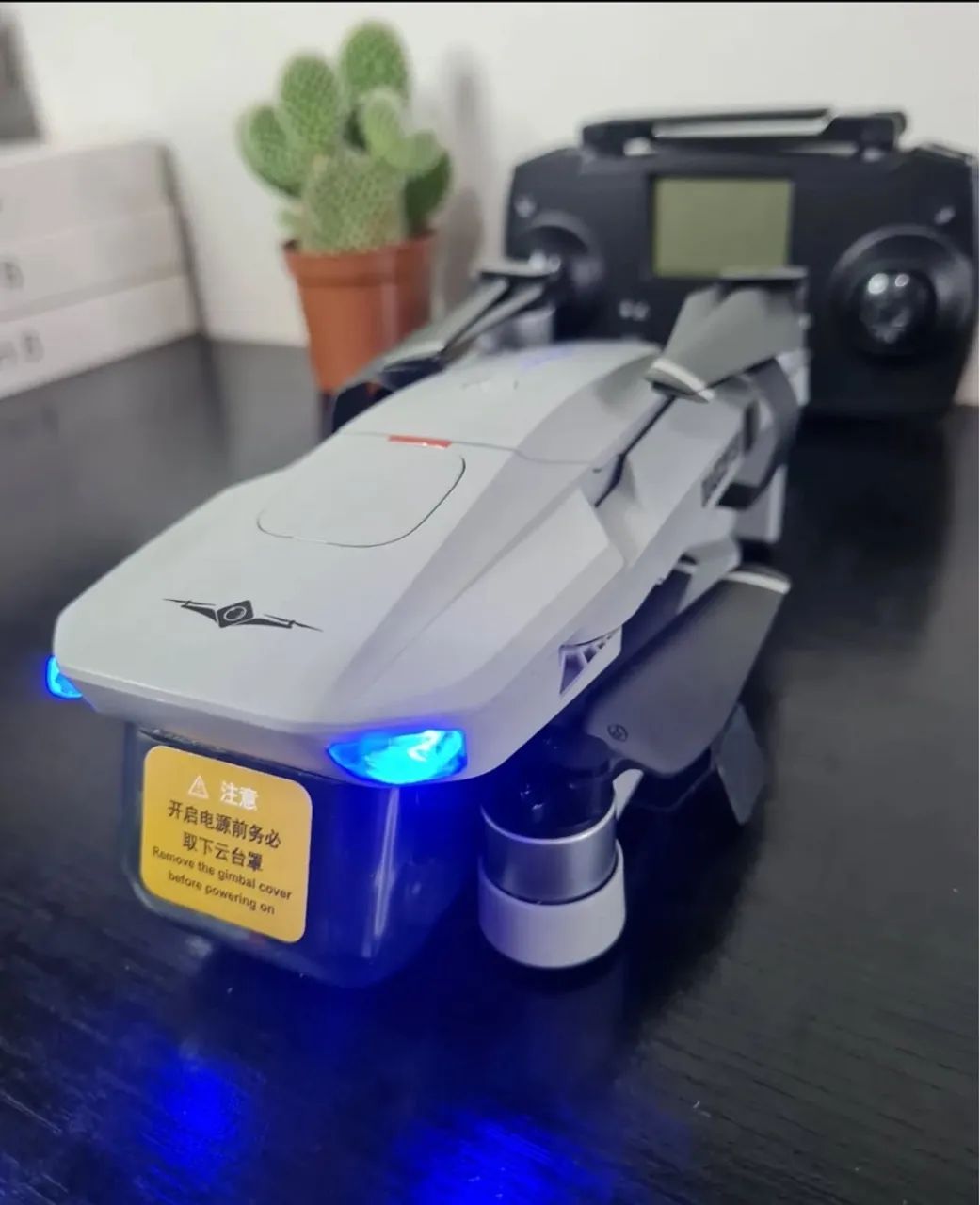 Drone Kf 102  Quadcopter com Câmera e Luzes LED - Foto 2