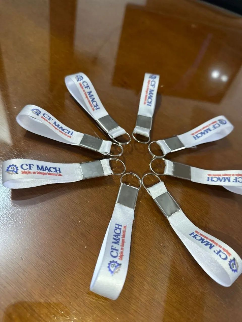 Lembrancinhas Personalizadas para Madrinhas e Aniversários: Chaveiro Personalizado - Foto 5