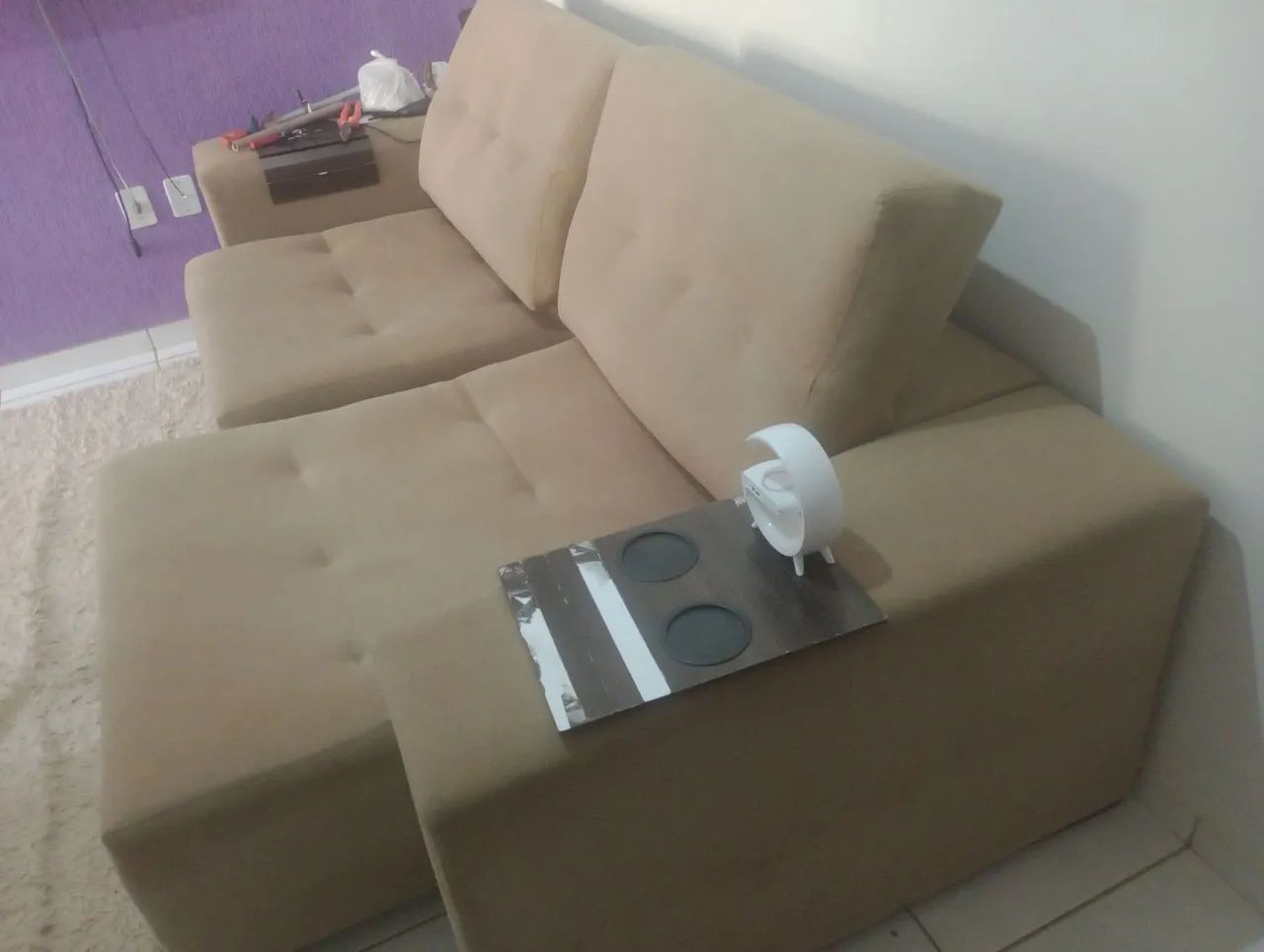 Sofá retrátil 2 Lugares Bege - Foto 2