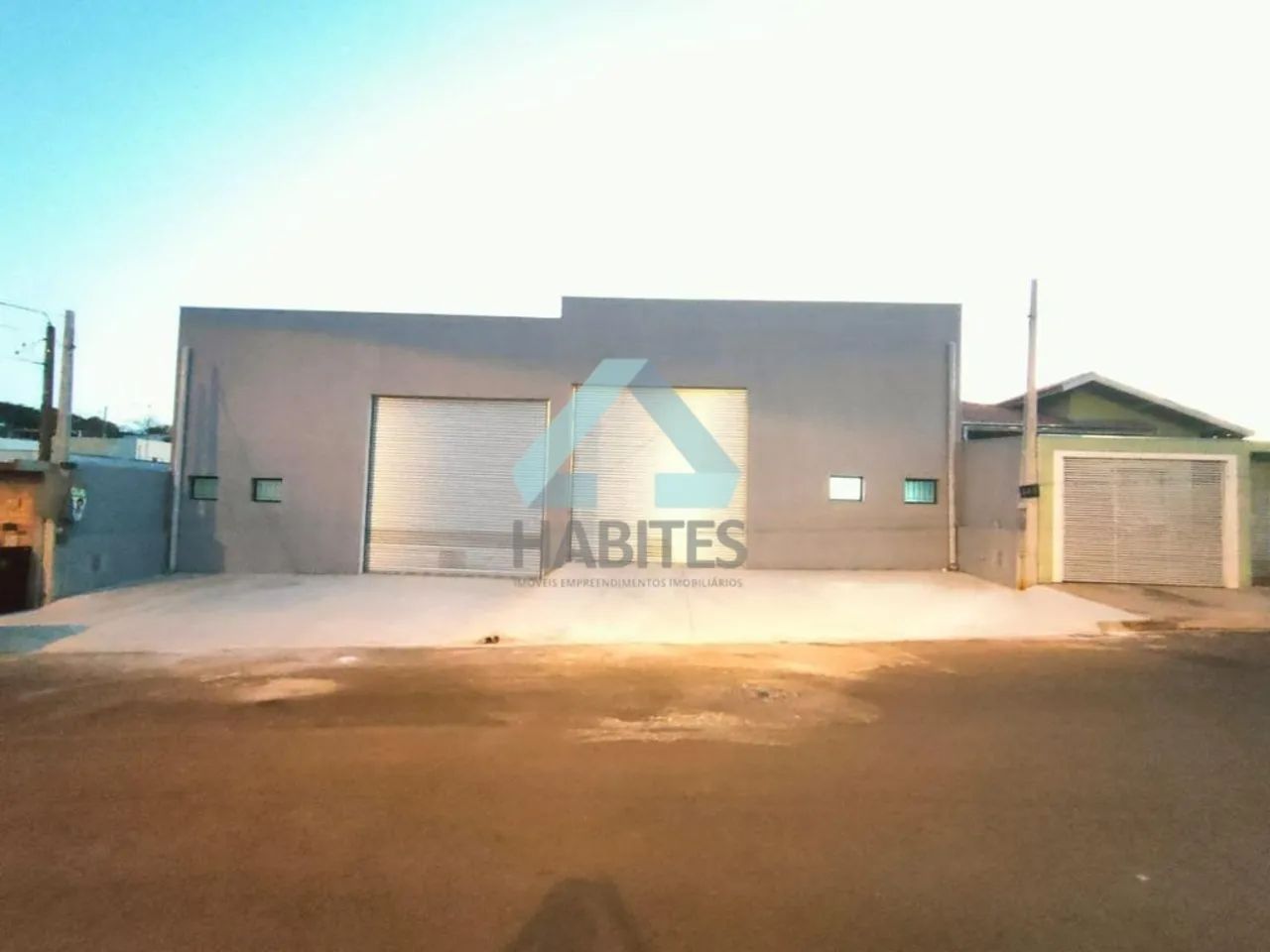 Locação de Comercial / Barracão/Galpão na cidade de Botucatu - Foto 4
