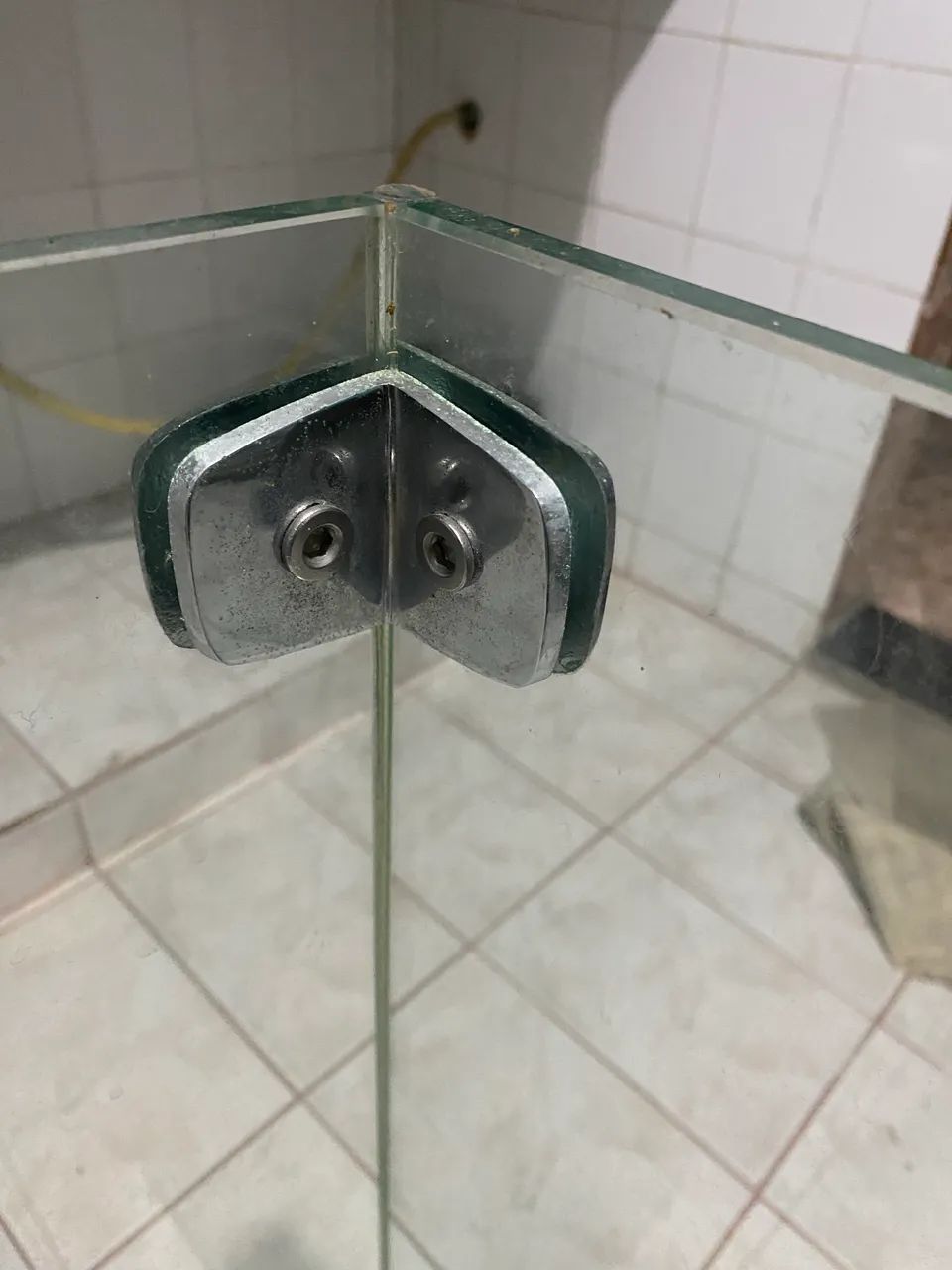Par de Base de vidro em L para mesa - Foto 3