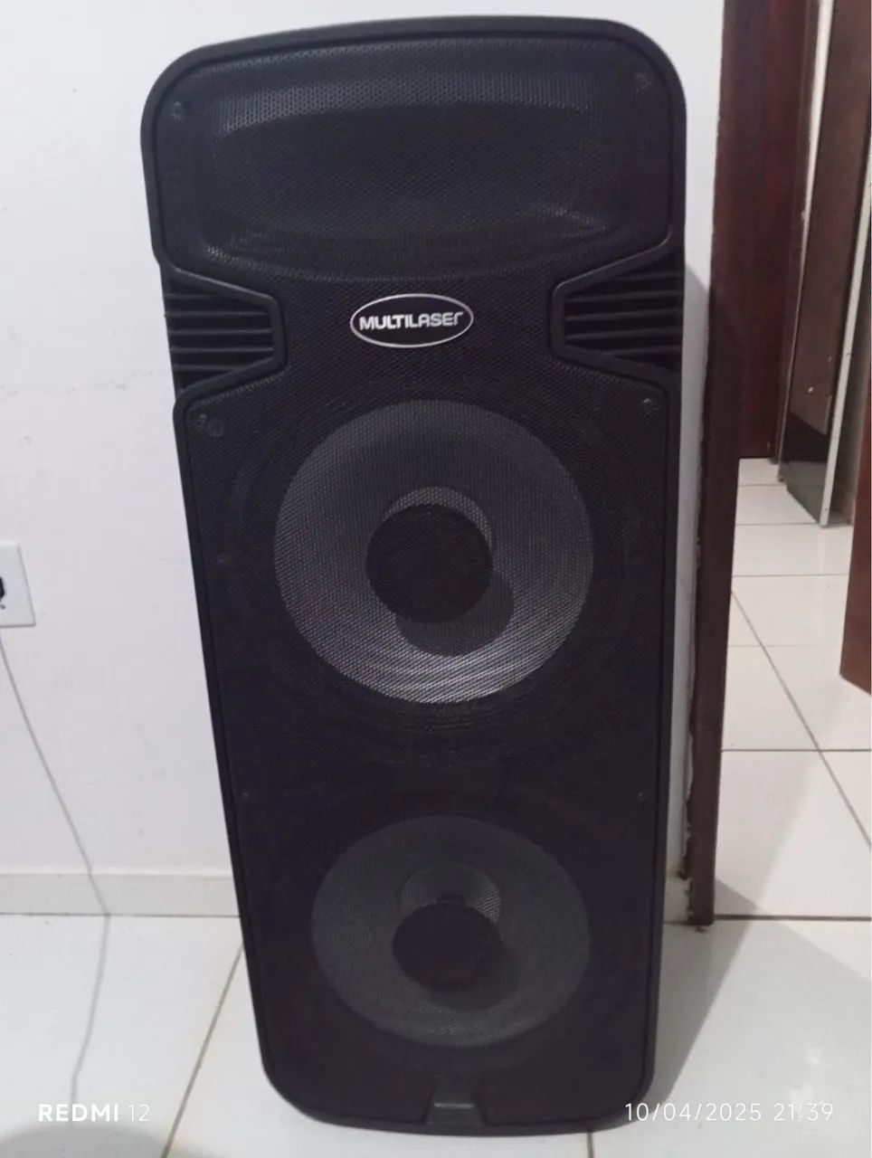 Caixa de som torre SP344