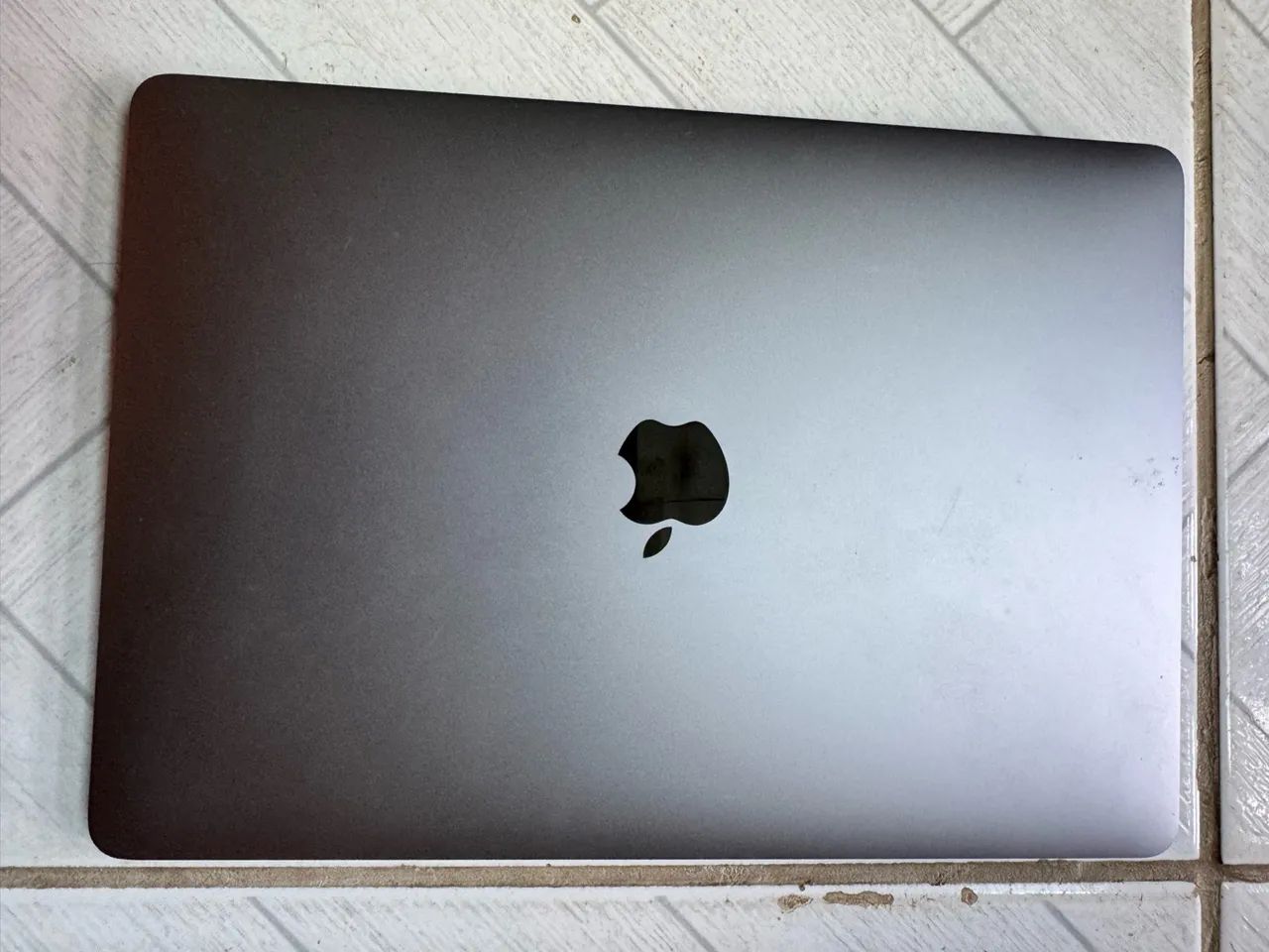 MacBook Air M1 16gb