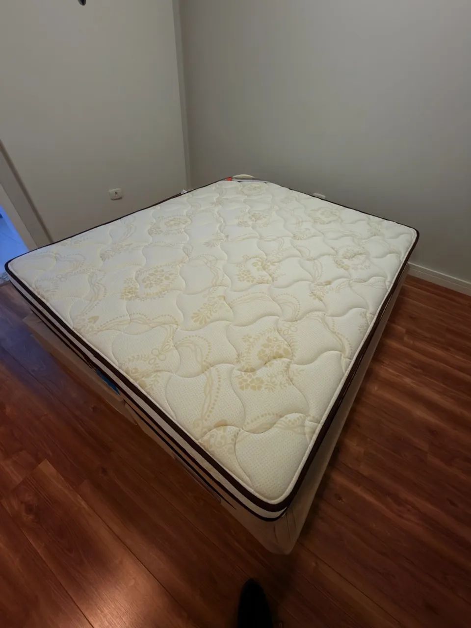 MEGA PROMOÇÃO CAMA QUEEN CASTOR - Foto 2