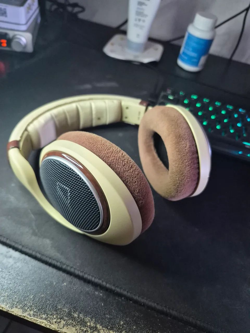 Sennheiser HD 598 Ivory usado - Foto 3