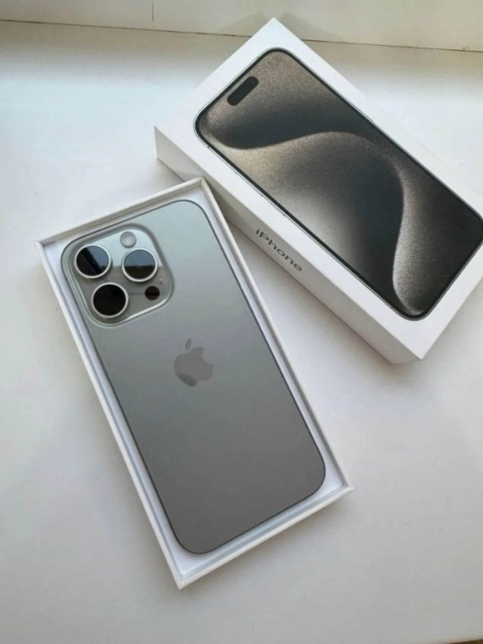 IPHONE 15 PRO 256 GB TITANIUM NATURAL SEMI NOVO LINDISSIMO