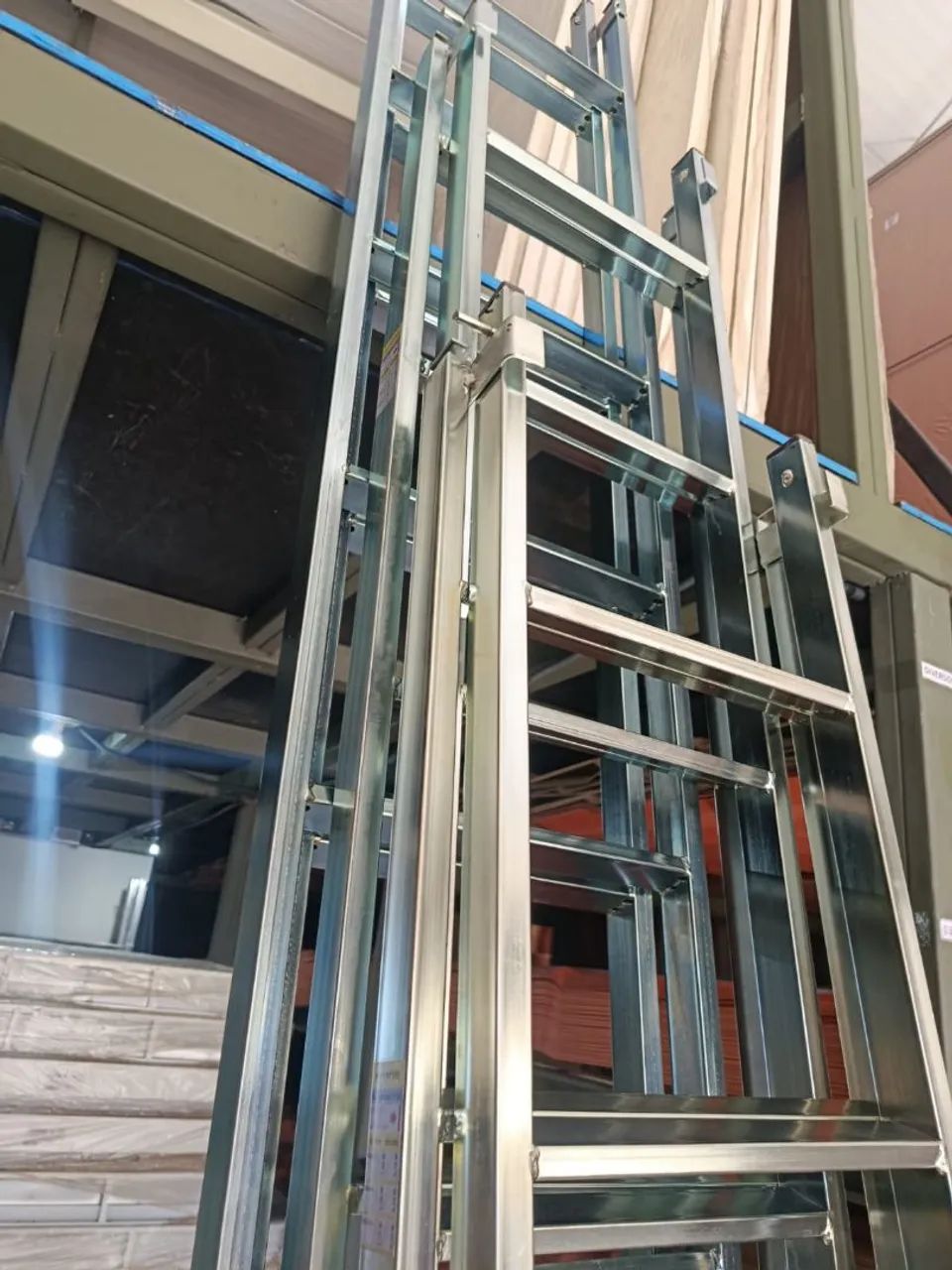 Escada de Aço - VER ANÚNCIO  - Foto 4