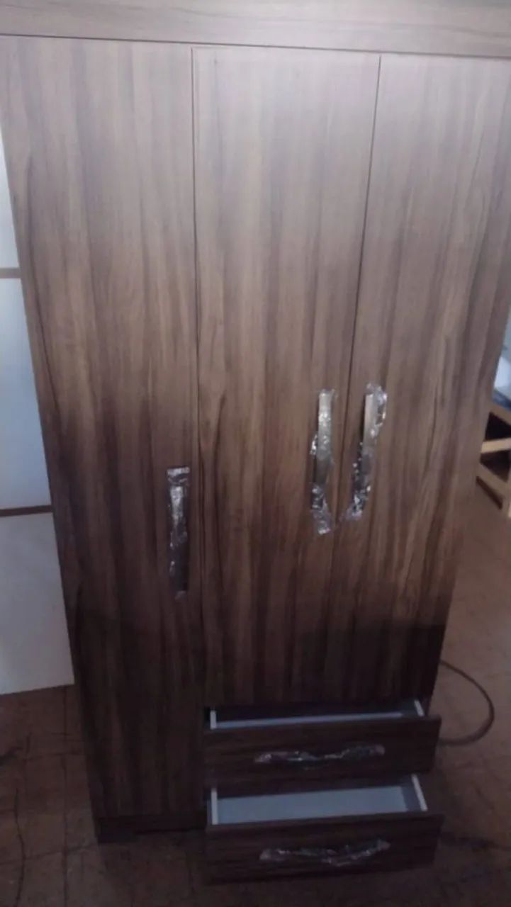 GUARDA ROUPA SOLTEIRO NOVO  - Foto 3