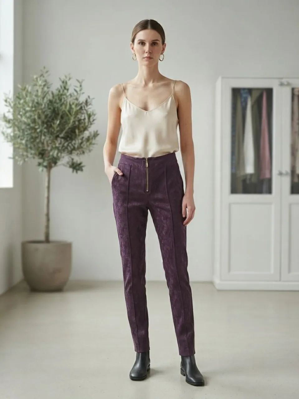 Calça Alcaçuz Alfaiataria Marsala Roxo Escuro Texturizada - Foto 2