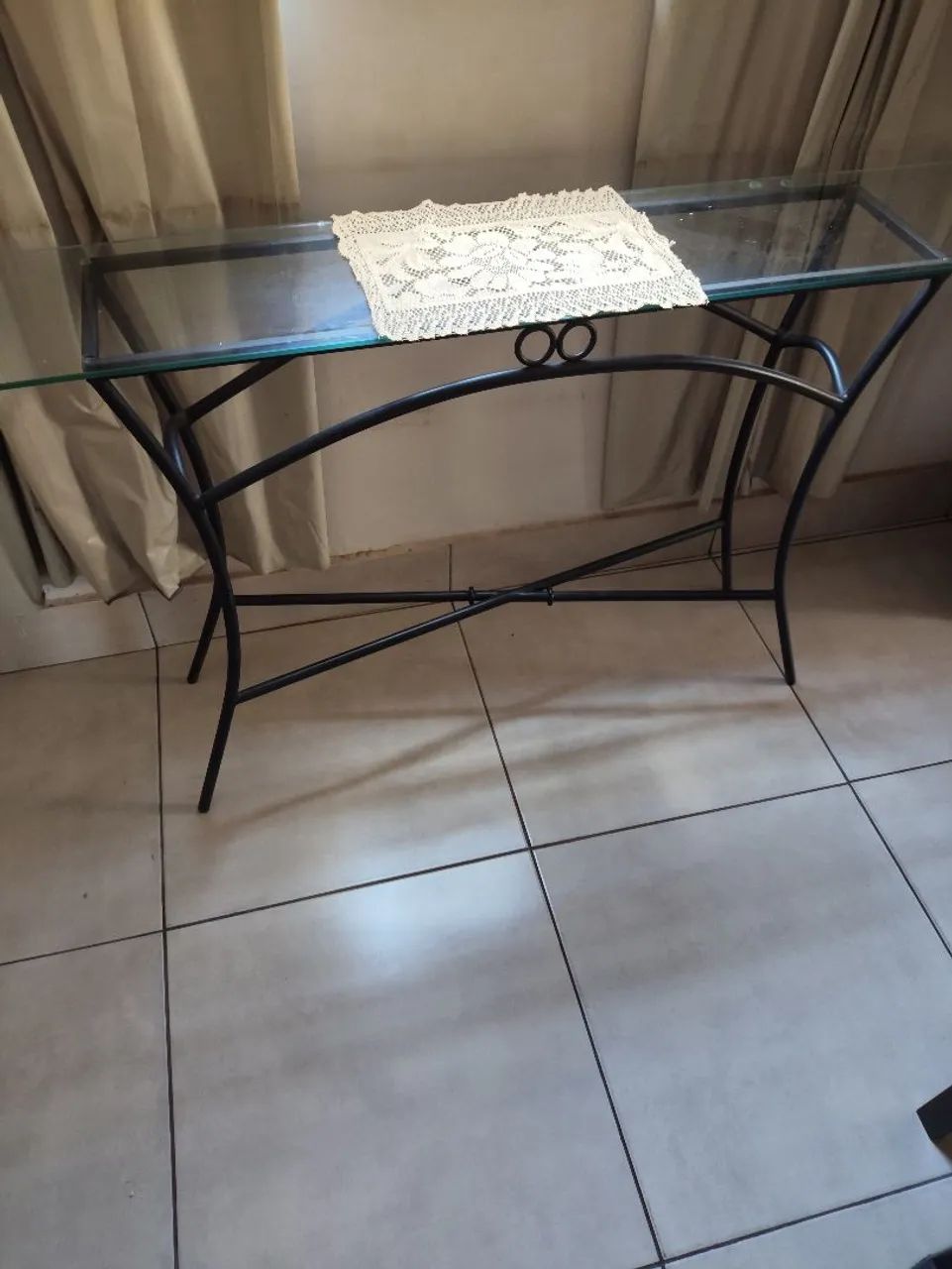Mesa de centro e aparador em metal e vidro rústicos  - Foto 2
