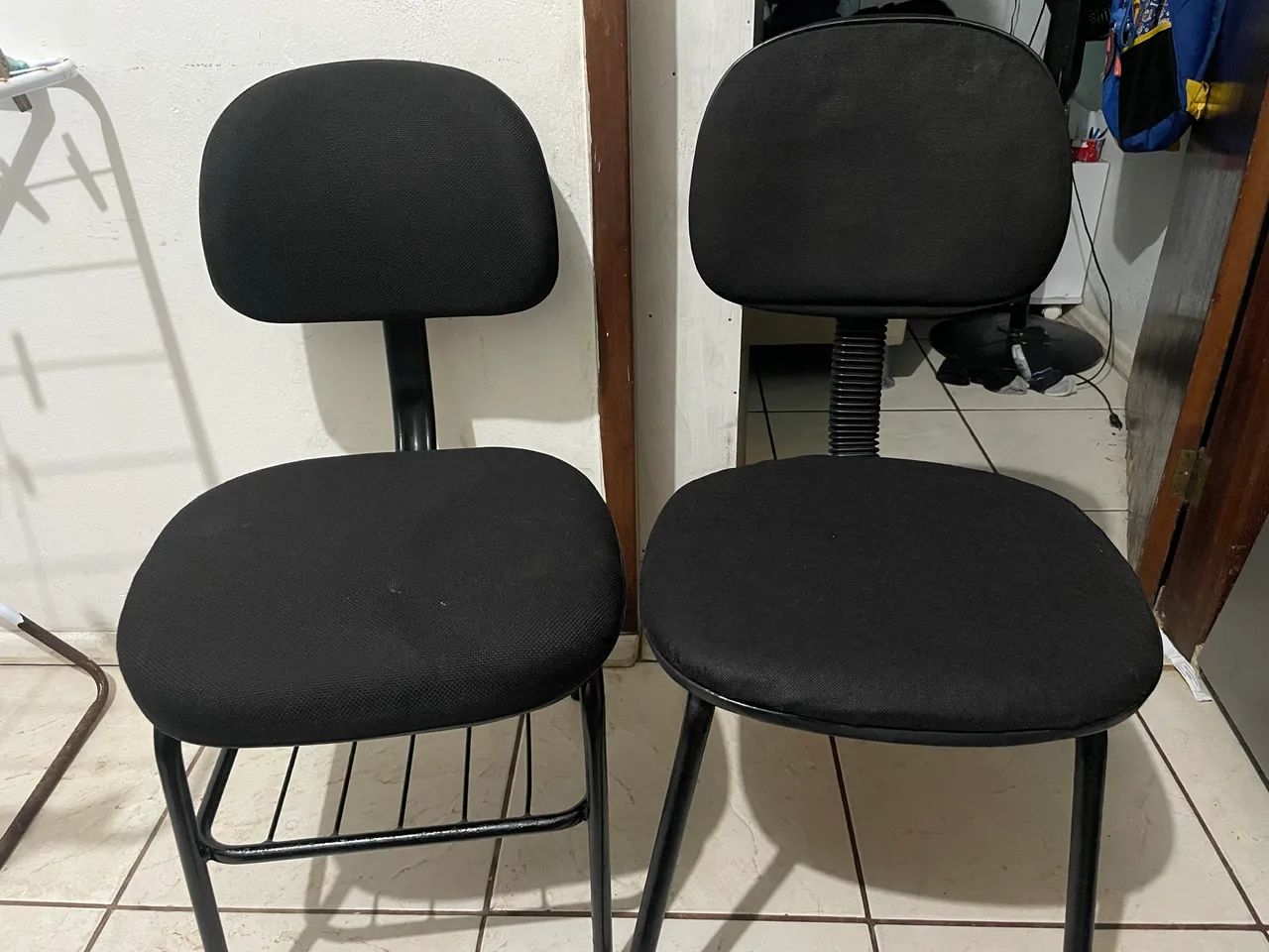 2 cadeiras secretaria 