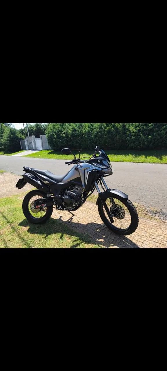 Honda Sahara 300 STD 2025