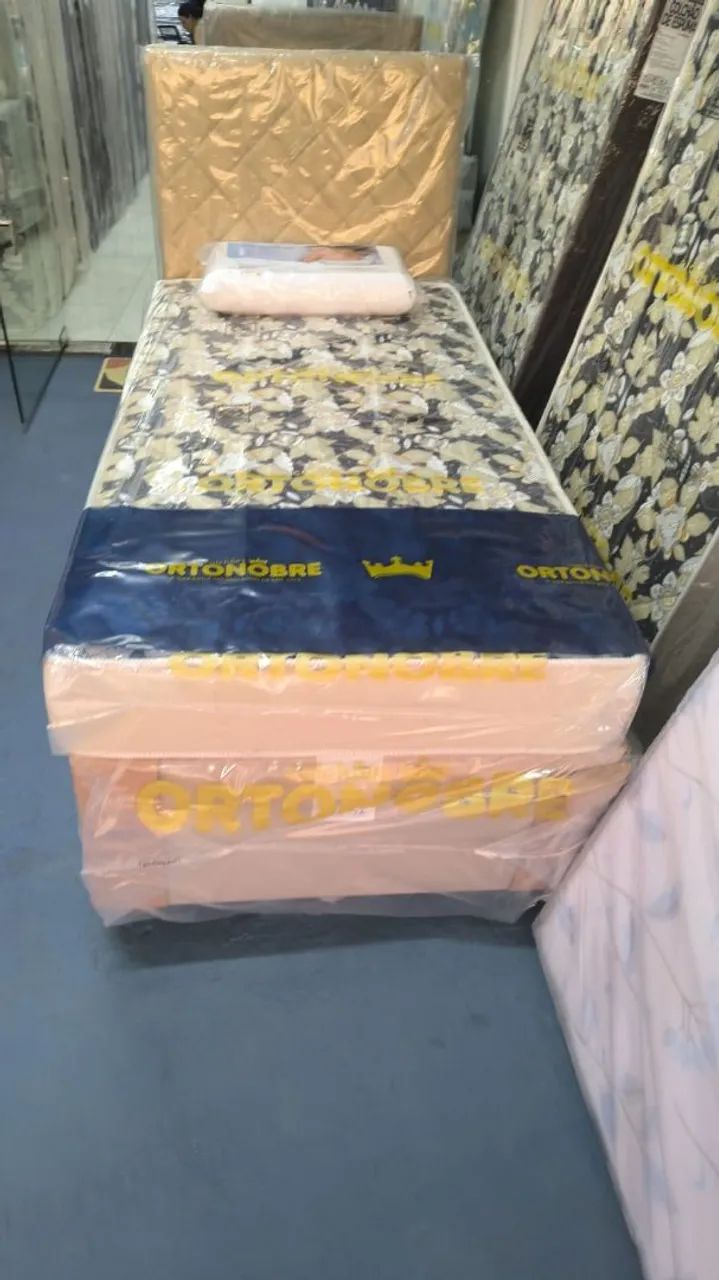 Cama box de solteirão com colchão D45 de 17 cm 