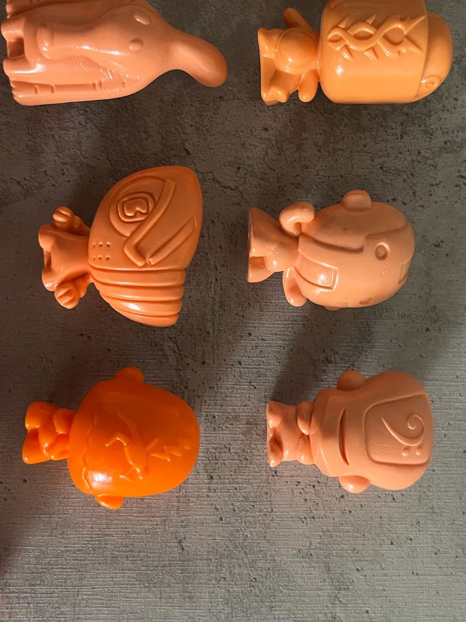 Gogos Crazy Bones laranjas  - Foto 3