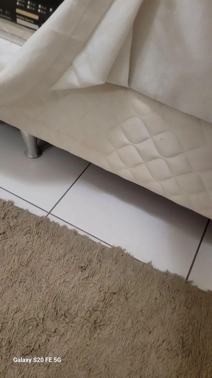 Vendo ou troco por Queen, Colchao king size com base de brinde - Foto 5