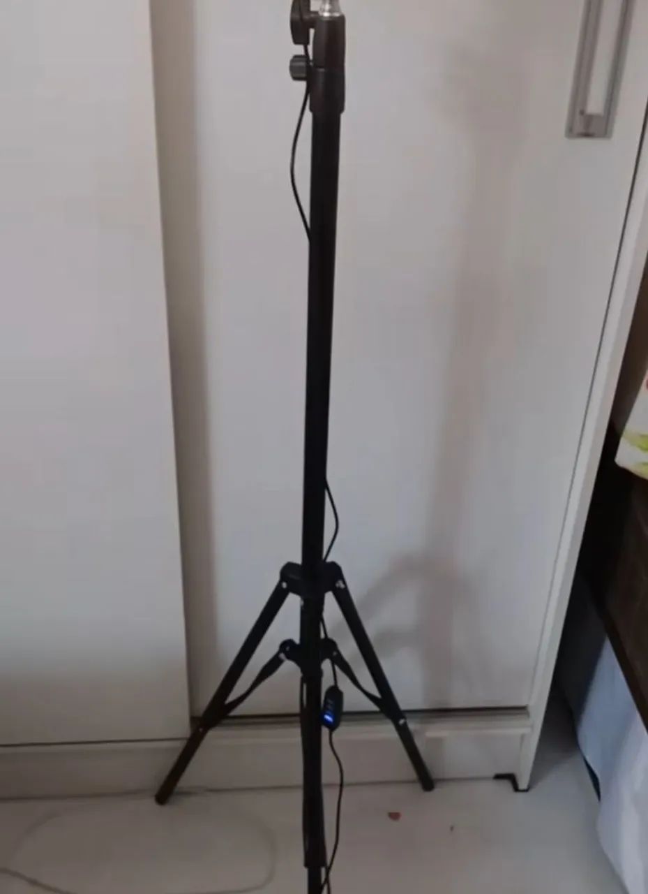 Ring Light iluminador 10 polegadas com tripé  - Foto 4